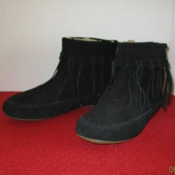 Lucky Brand Moccasins - Picture 3 of 14